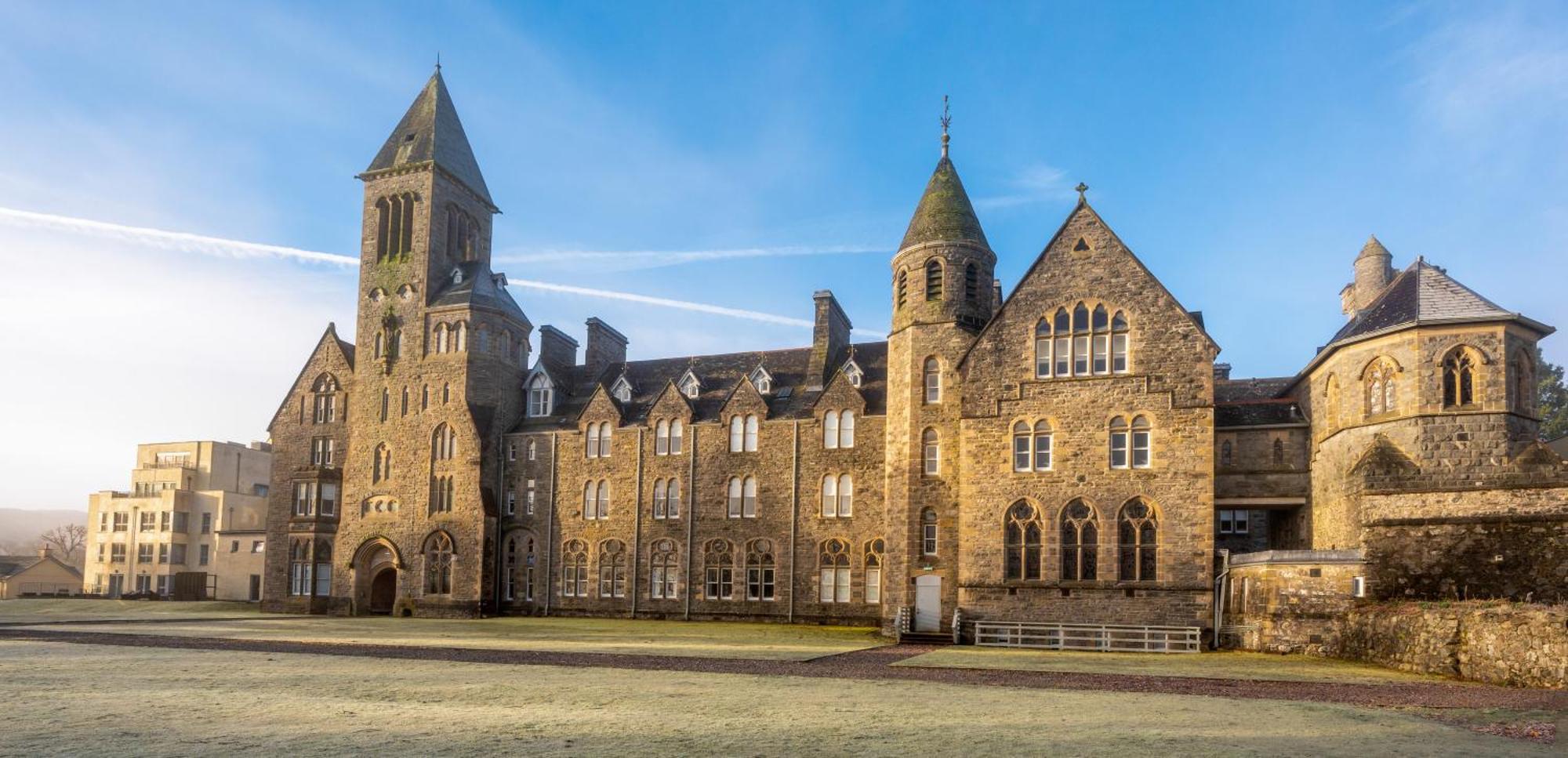 Monastery Apartment With Loch Ness View Форт Аугустус Экстерьер фото